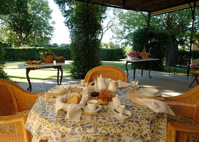 Il Borghetto Country مزرعة للإقامة
